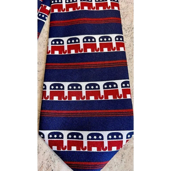 Deborah Men's Navy & Red Polyester Elephant Allover Print Man Made Neck Tie - Picture 2 of 7